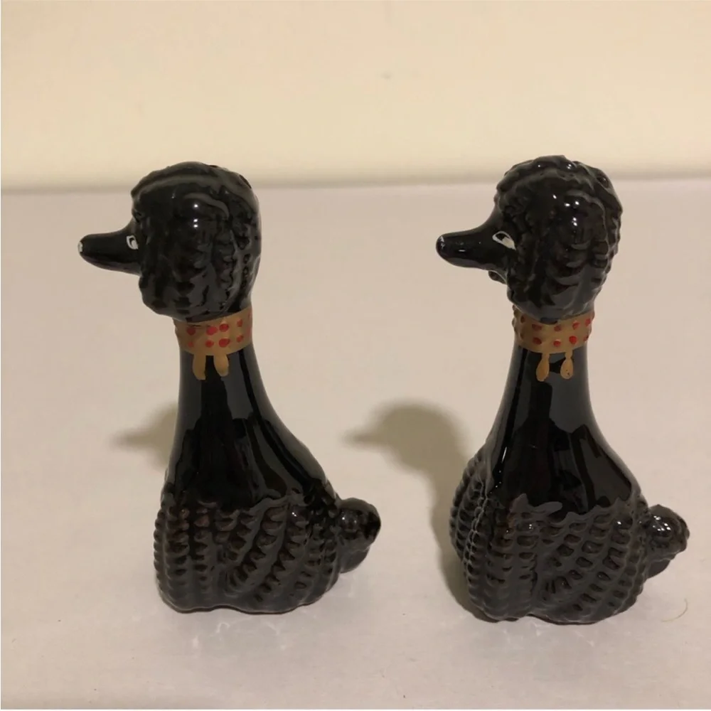 Vintage Unique Black Poodle Dog Salt and Pepper Shakers Grannycore Collectible